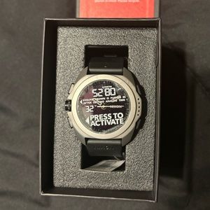 Nixon Ripley Brand New Tags still on it.